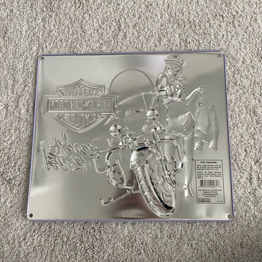 Harley Davidson Jacket Babe Embossed Tin Sign - Picture 3 of 6